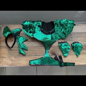 Dinosaur women Halloween costume